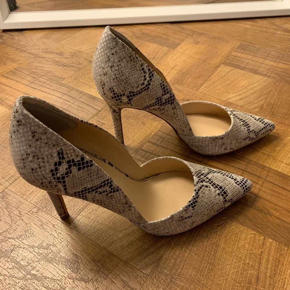 Vince Camuto snake skin heels
